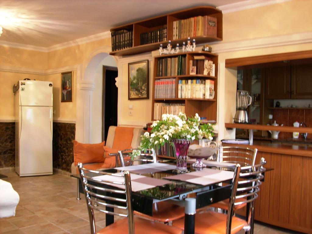 Deluxe Guest House Kvariati Habitación foto